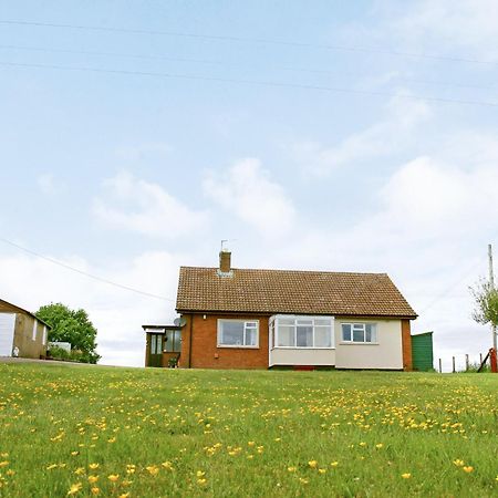 Merryview Bungalow Orcop Экстерьер фото