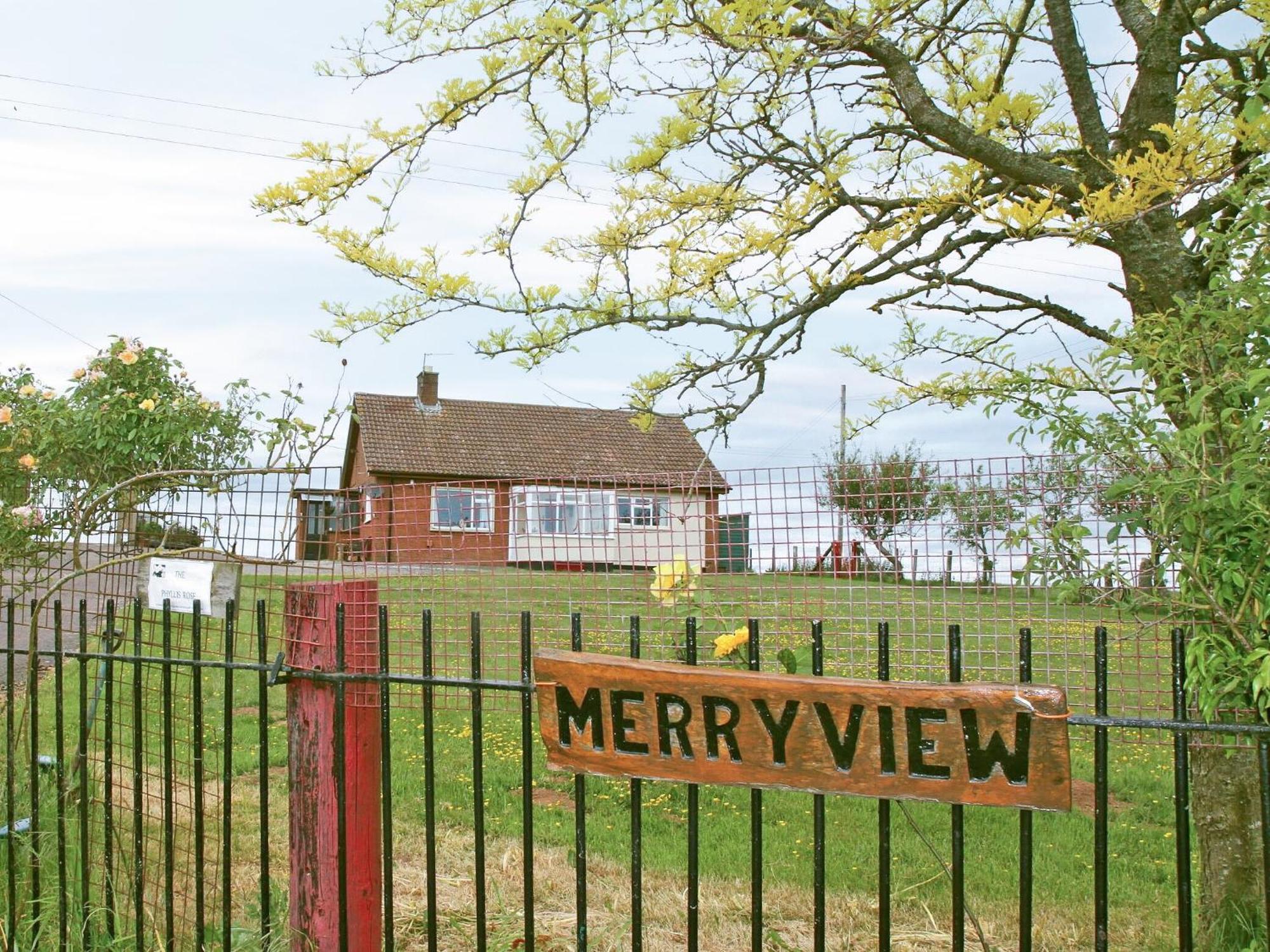 Merryview Bungalow Orcop Экстерьер фото